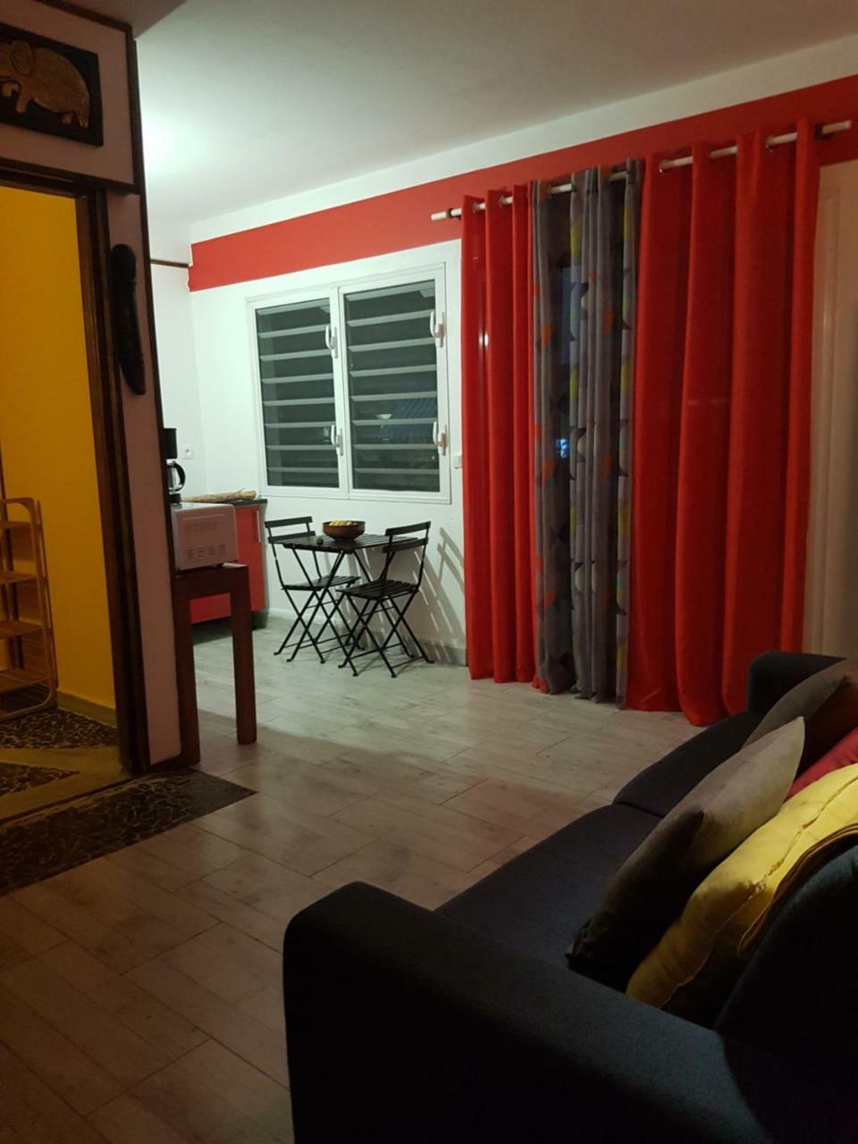La Case Bonheur ساينت آن المظهر الخارجي الصورة